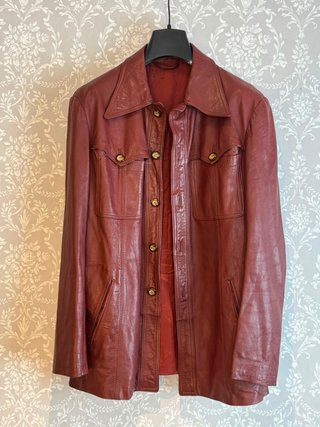 Chaqueta de cuero burdeos mujer
