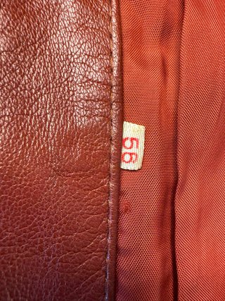 Chaqueta de cuero burdeos mujer