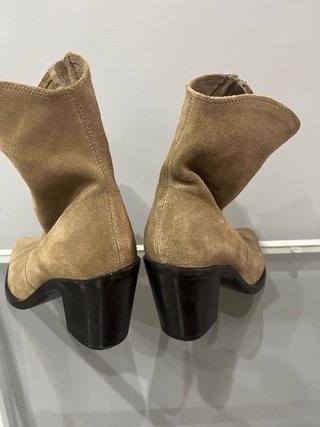 Botines serraje tacón