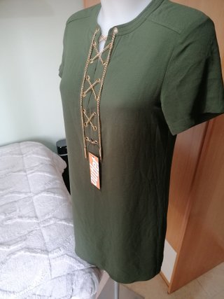Vestido con cadena dorada + regalo