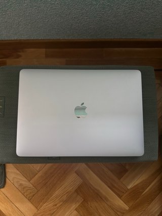MacBook Air 13” 2019 - i5 8/128