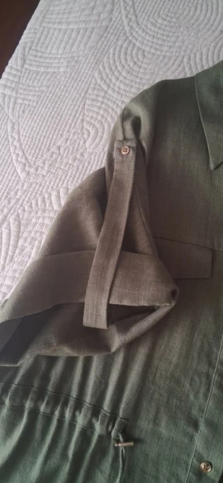 Camisa sahariana de lino verde caqui