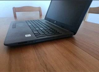 Portátil HP 250 G7 Intel Core i5 10 GEN en gris