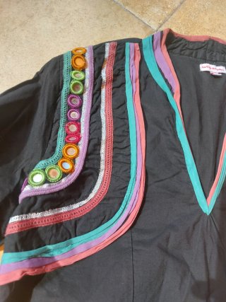 Blusa NegravLa Caja de Pandora Talla XL