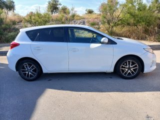 Toyota Auris 2014