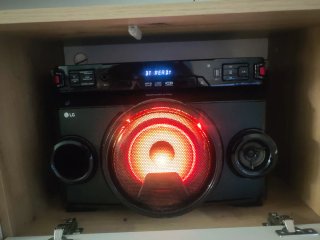 Sistema de Audio LG Bluetooth Negro
