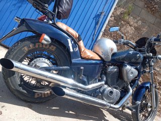 Moto cruiser 28.000 km vt600