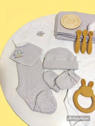 Canastilla Regalo Bebé Deluxe. Mi Mini Valisette
