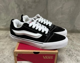 Vans Knu Skool Negras y Blancas 35