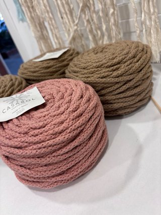 Ovillos Cotton Air CASASOL y anillas de madera