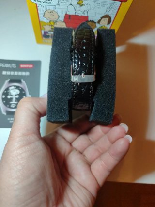 Reloj Peanuts Snoopy Negro Unisex Nuevo