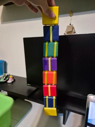 Blocchi colorati in legno, giochi per bambini