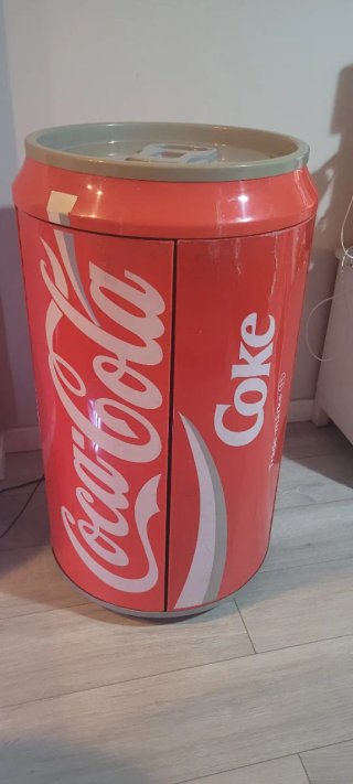 Cadena de música Lata Coca Cola