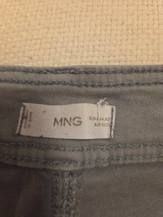 Pantalón culotte gris Mango