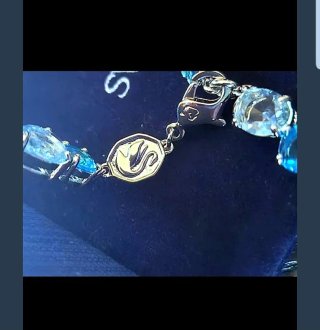 Colar Swarovski Gema Azul Prateado