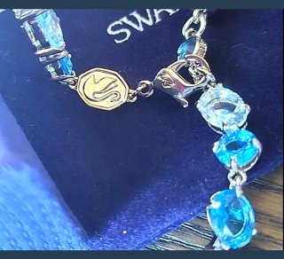 Colar Swarovski Gema Azul Prateado