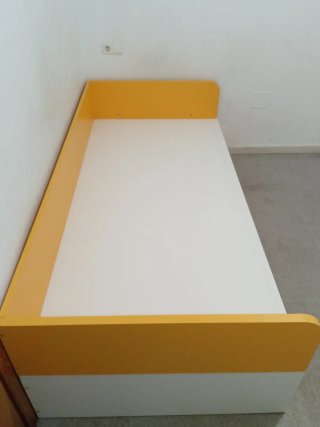 Cama juvenil con cajones