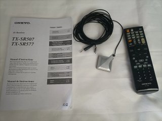 Micrófono Audyssey. Mando y Manual Onkyo