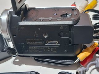 Sony Handycam HDR-SR5 con Accesorios