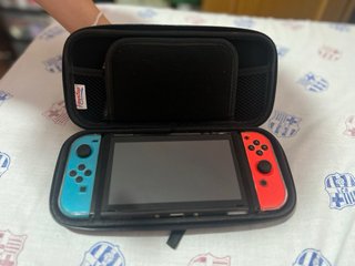 Nintendo Switch come nuova con custodie