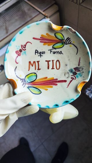 Cenicero Porcelana Aquí Fuma Mi Tío