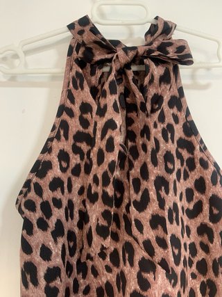 Top halter leopardo SHEIN espalda abierta Talla S