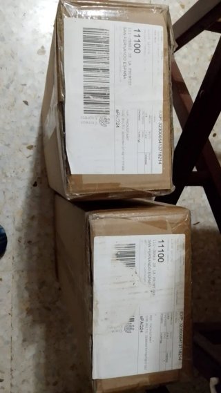 2 Estantes de Madera y Metal marrones