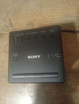Radio Reloj Despertador Sony Negro