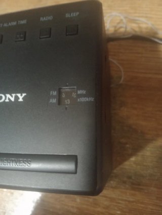 Radio Reloj Despertador Sony Negro