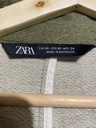 Blazer larga oversize Zara verde