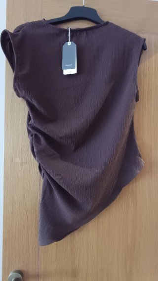 Camiseta marrón Primark Talla M