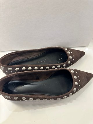Manoletinas marrones tachuelas