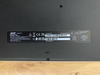 Portátil Acer Aspire 3 15 Plata, muy poco uso.