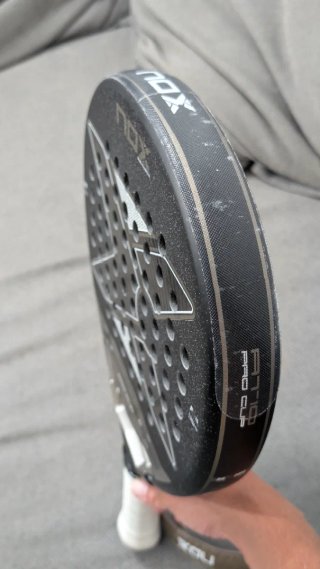 Pala de pádel NOX AT10 Pro cup hard 2026