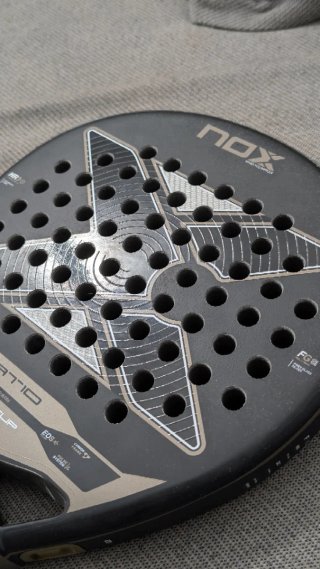 Pala de pádel NOX AT10 Pro cup hard 2026