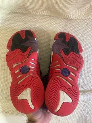 Zapatillas Jordan Jumpman Negras y Rojas