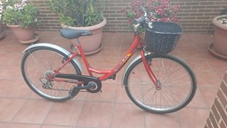 Bicicleta Paseo Roja con Cesta