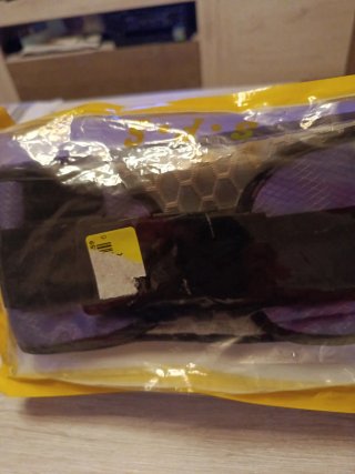 Riñonera nueva negra y morada