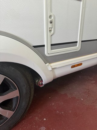 Caravana Hobby Premium 645