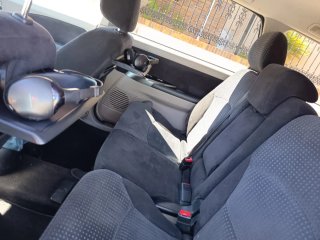 Mitsubishi Grandis 2008