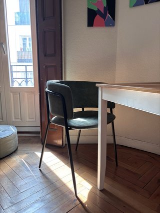 Silla comedor tapizada Nalon con reposabrazos