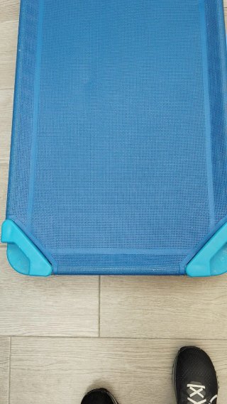 Cama infantil guardería azul