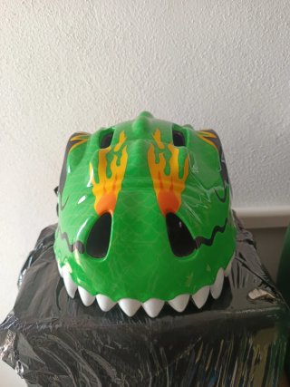 Casco bici infantil dinosaurio