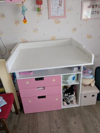 Mueble cambiador bebé Stuva rosa (URGENTE)