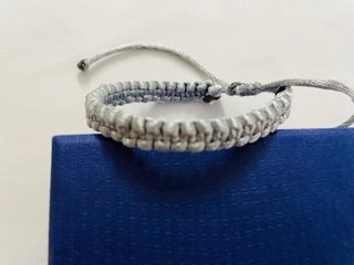 Braccialetti fantasia con conchiglie e perline