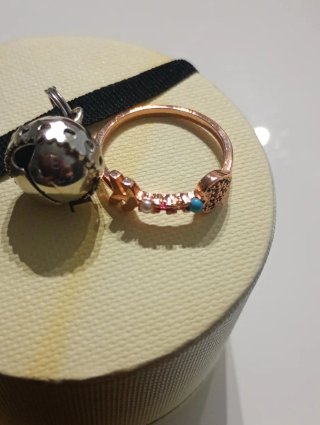 Anillo gemas