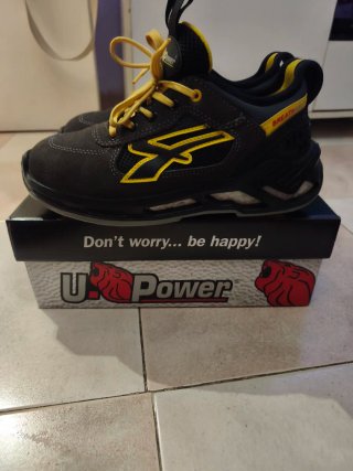 Zapatillas U-Power Negras y Amarillas