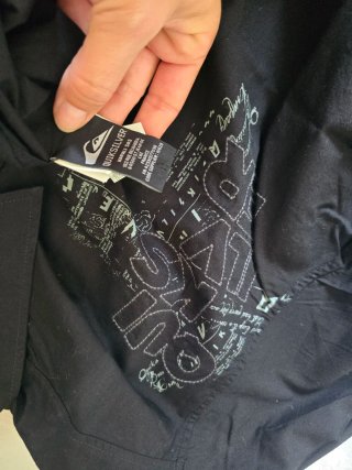 Camisa Quiksilver Negra