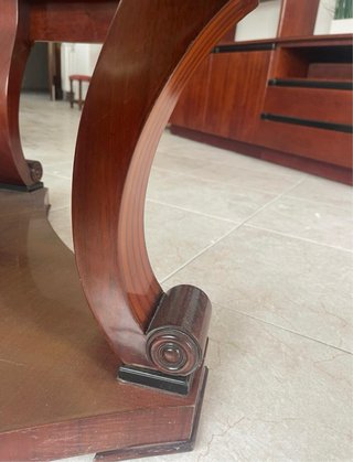 Mesa de madera maciza antigua