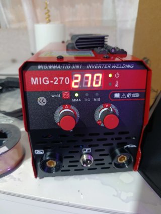 Soldador MIG/MMA/TIG 270A